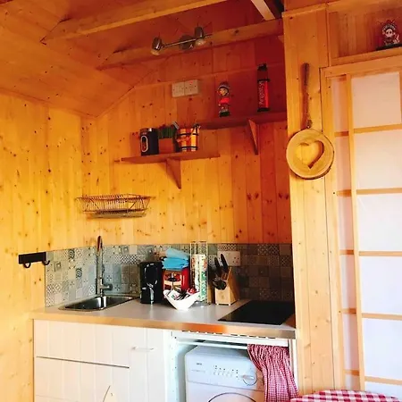 Cosy Private Cabin With Parking In Good Location Oxford Exterior photo