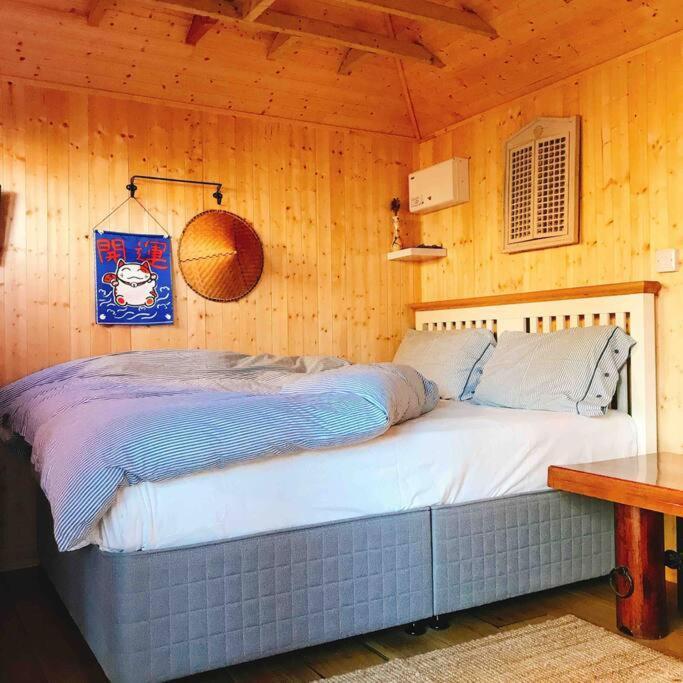 Cosy Private With Parking In Good Location